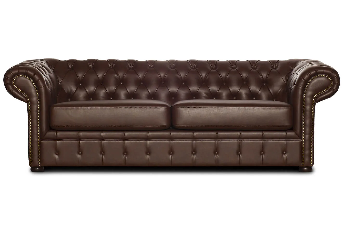 Dunkelbraunes Chesterfield-Sofa aus Leder mit Knopfheftung, freigestellt vor Weiß